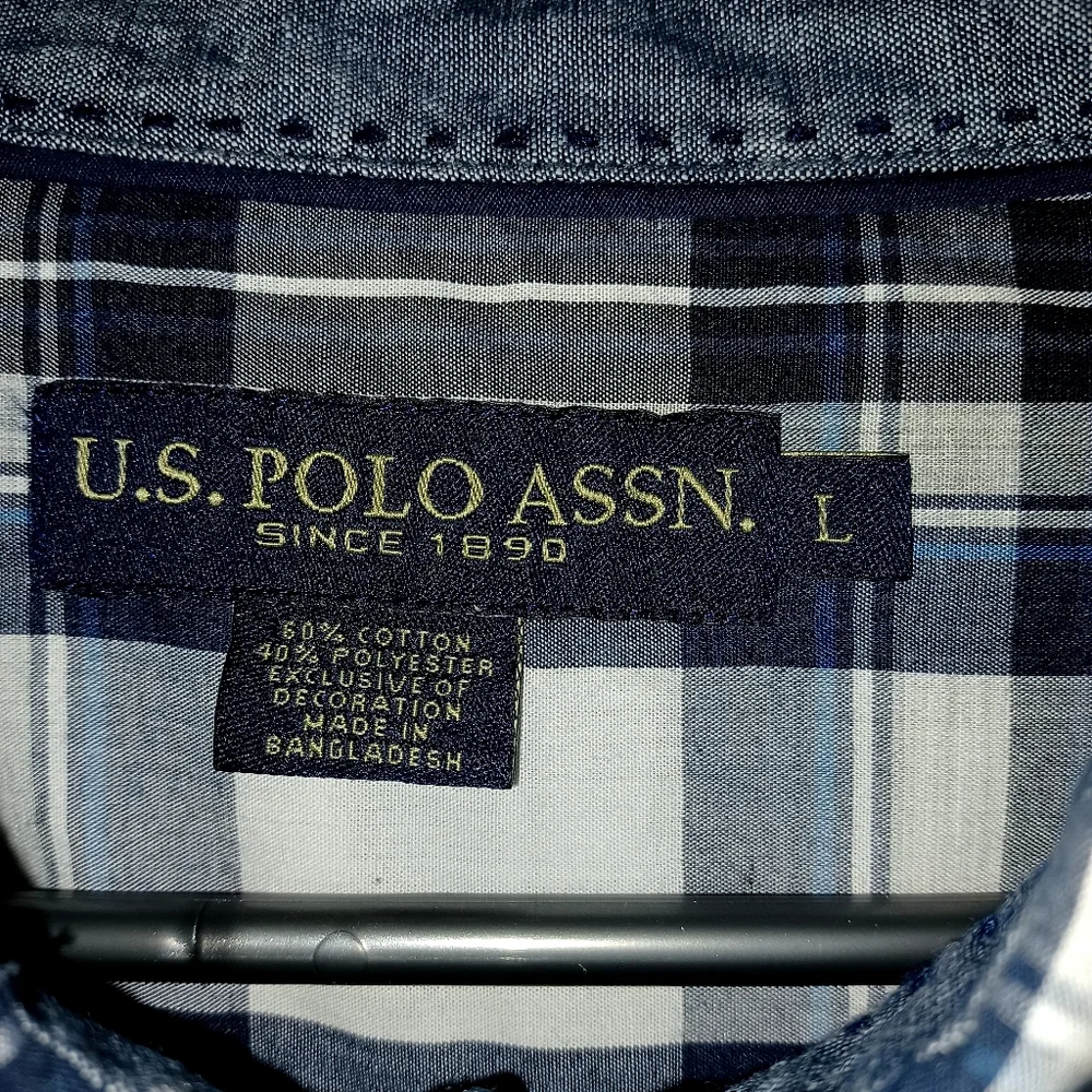 U.S. POLO ASSN. Men's L. White with blue & gray. - Picture 2 of 6